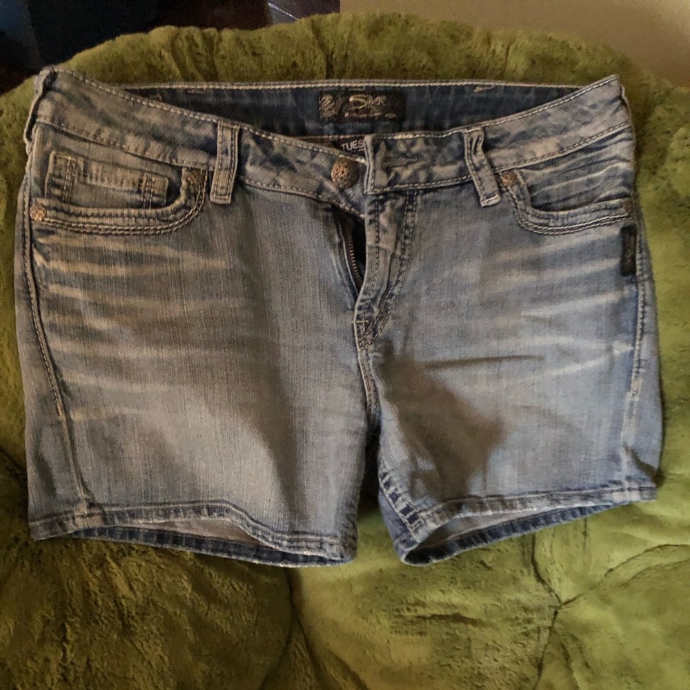 Women’s Silver shorts